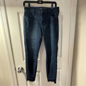 Old Navy Rockstar Super Skinny Keep Warm Jeans